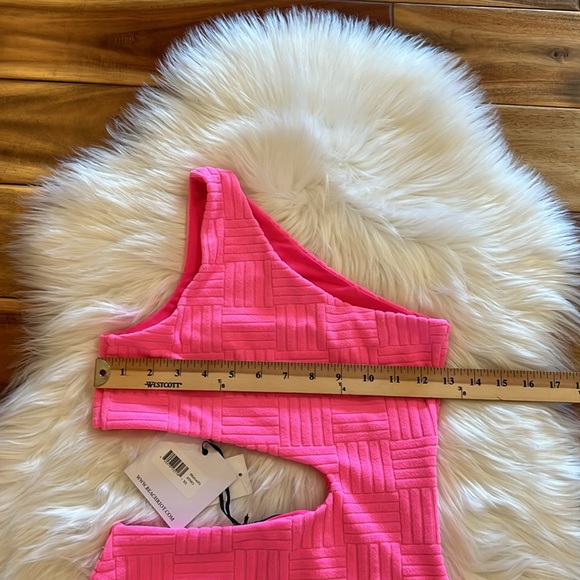 Beach Riot Celine Cutout One-Shoulder One-Piece Swimsuit Strawberry Moon Sz XS - Picture 7 of 11